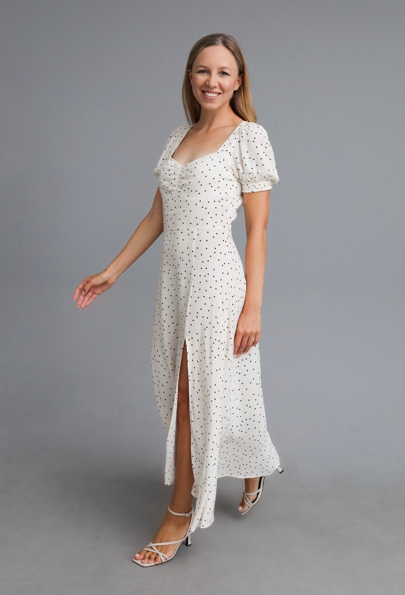 Yana Goryunova portfolio image 10 - profile modeling